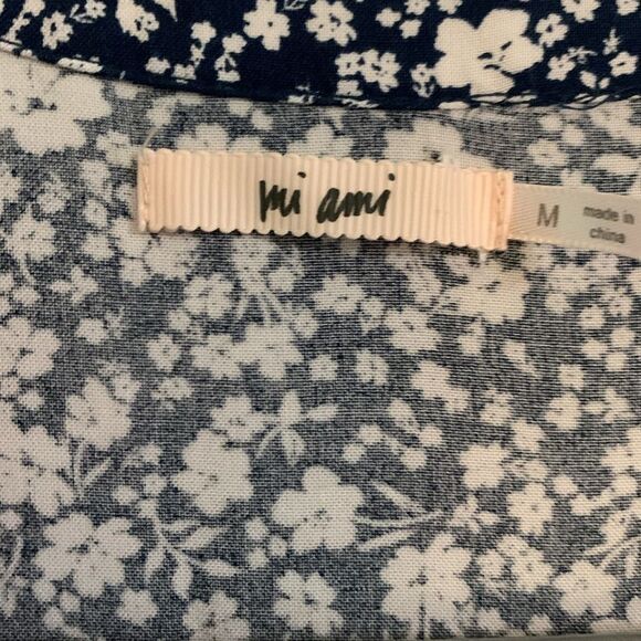 Mi ami Blue And White Floral Flowy Long Sleeve Mini Dress Size Medium - Picture 3 of 4